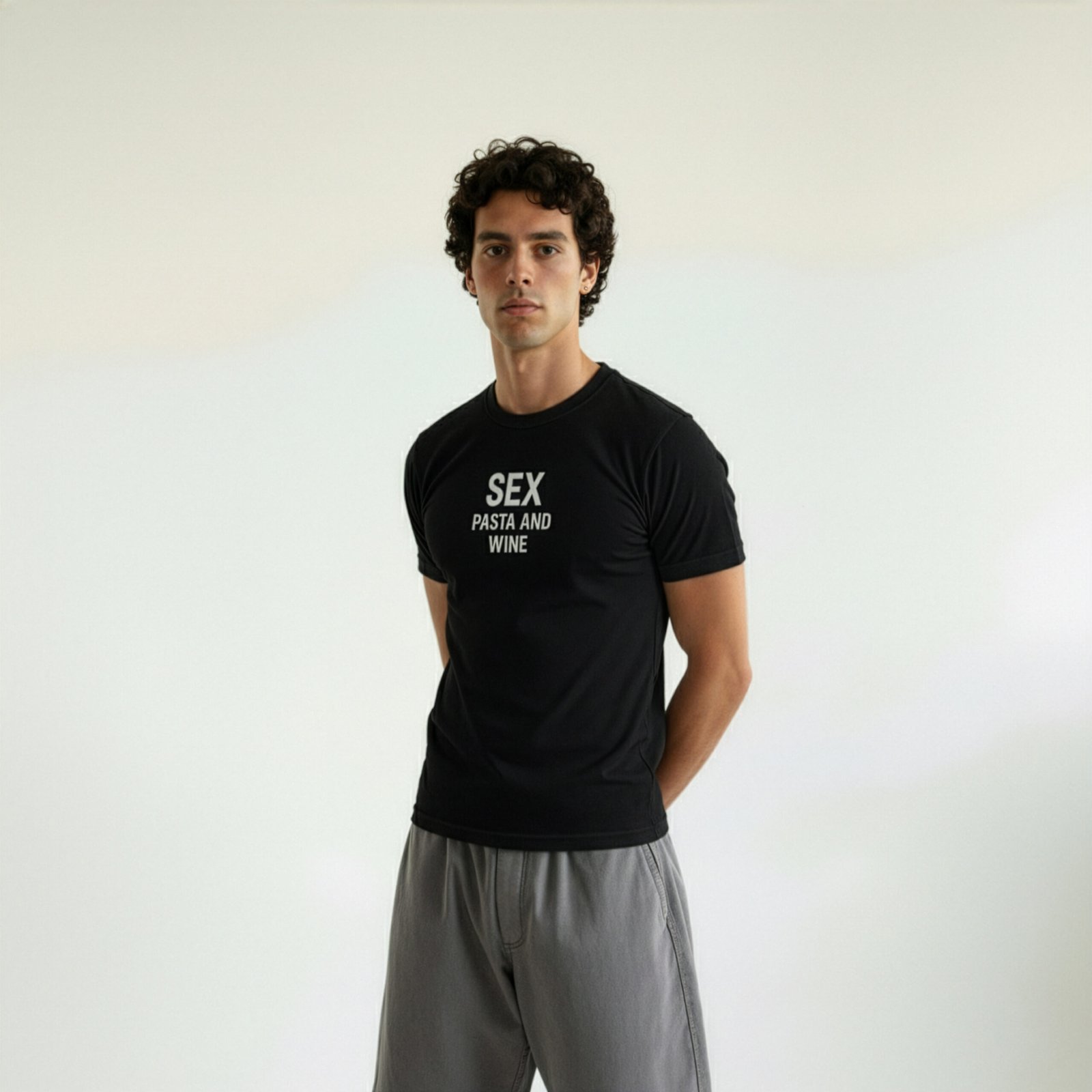 tee pasta black