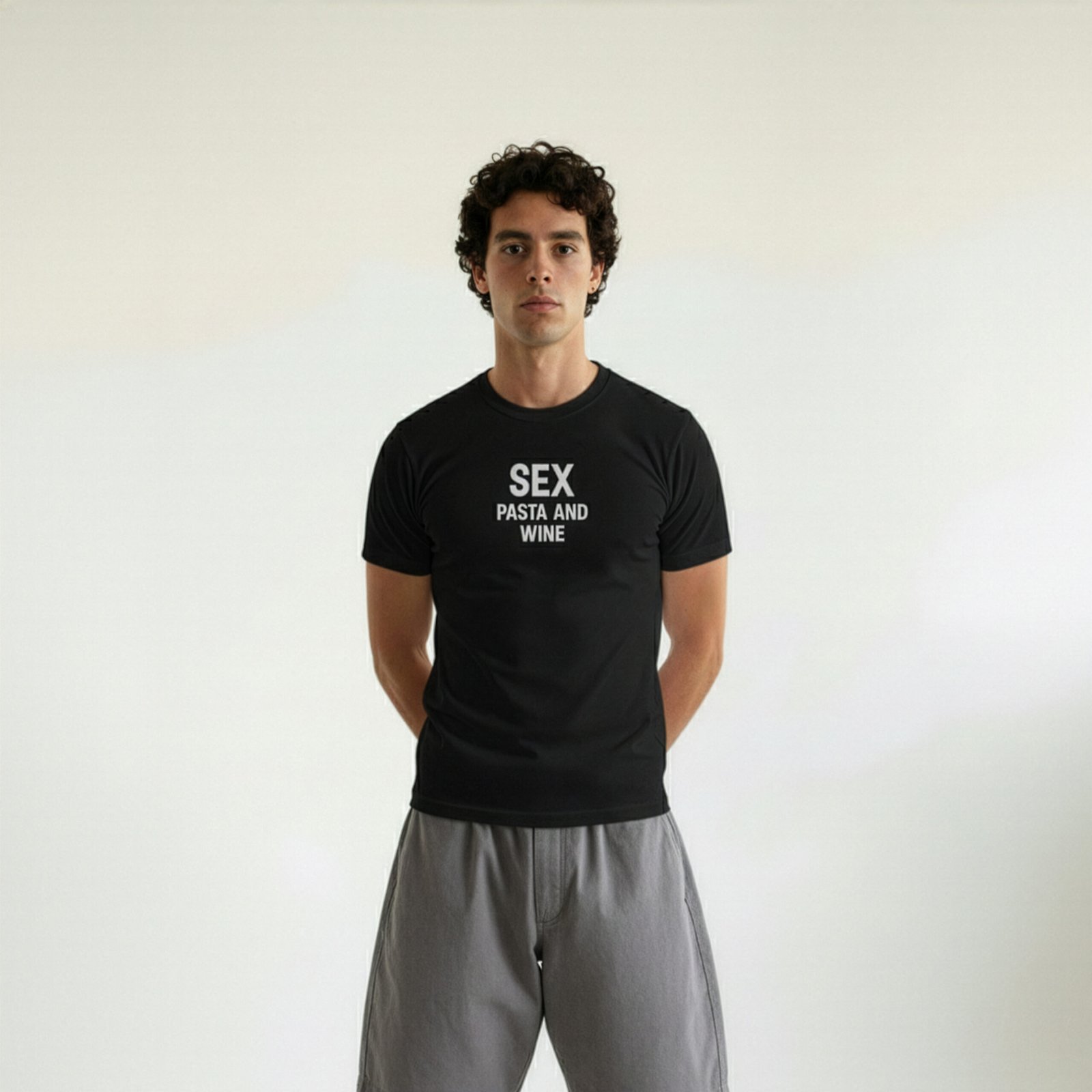 tee pasta black